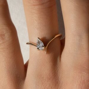 rain drop diamond ring